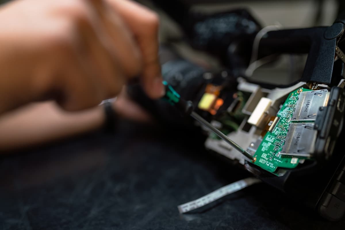 USB-Rechargeable AA Platform for Consumer Peripherals